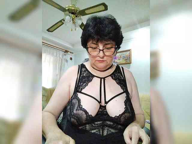 IsXLoves webcam