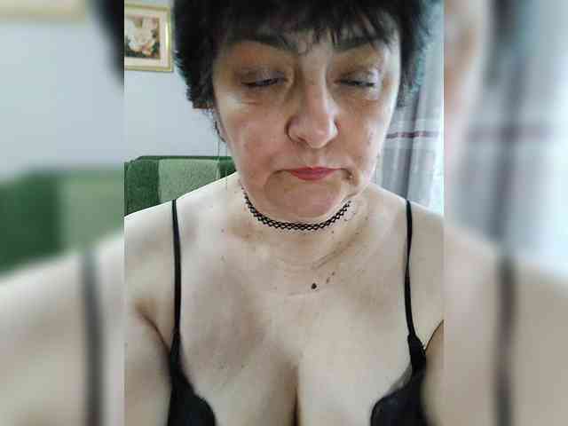 IsXLoves webcam