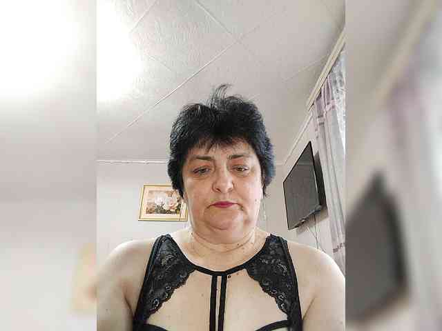 IsXLoves webcam