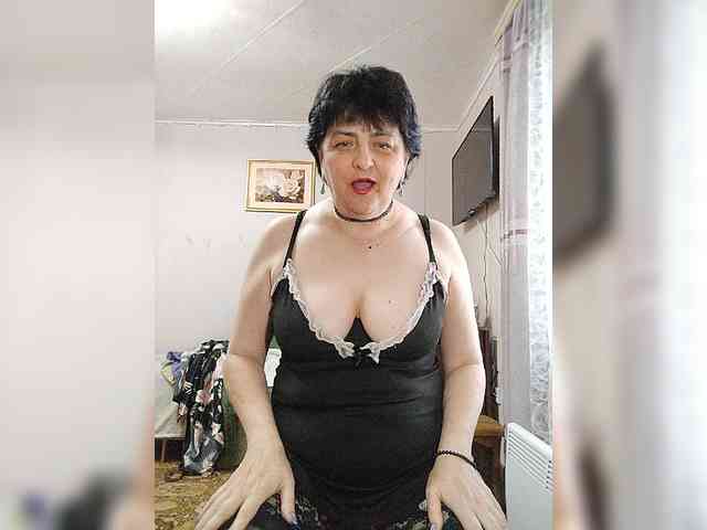 IsXLoves webcam
