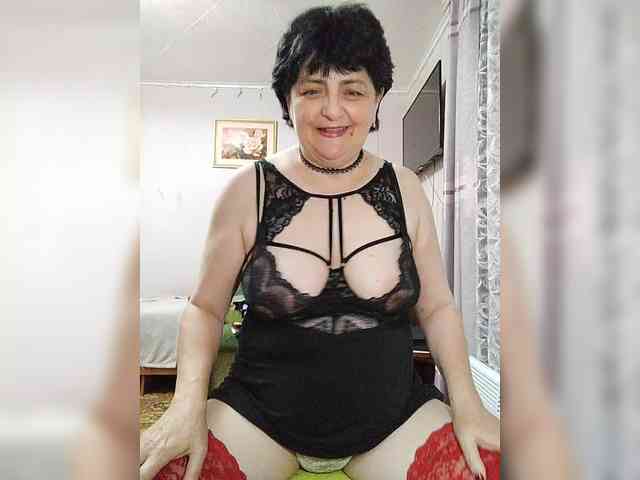 IsXLoves webcam