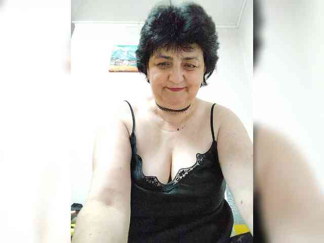 IsXLoves webcam