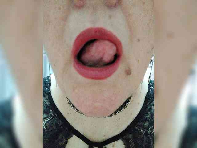 IsXLoves webcam