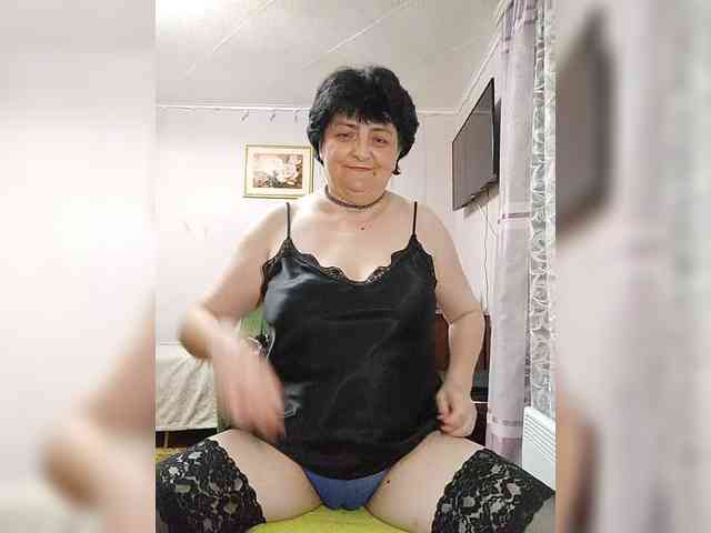 IsXLoves webcam