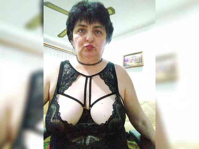 IsXLoves webcam