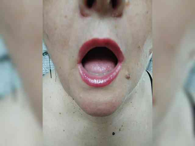 IsXLoves webcam