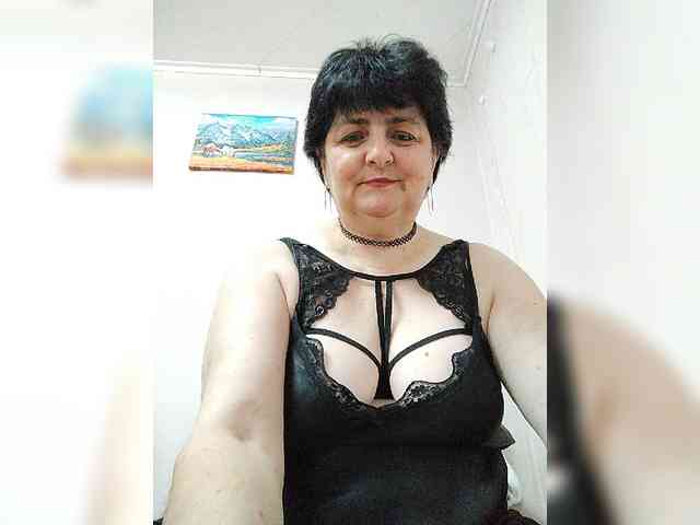 IsXLoves webcam