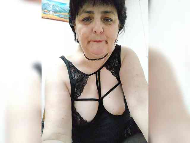 IsXLoves webcam