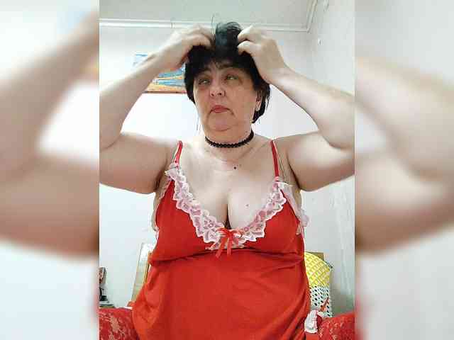 IsXLoves webcam