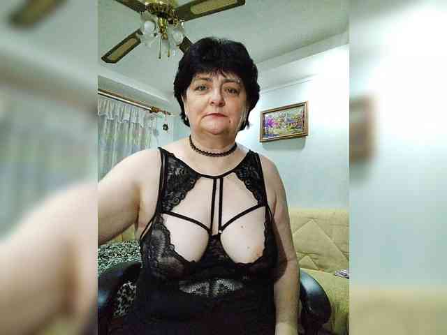 IsXLoves webcam