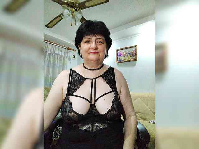 IsXLoves webcam