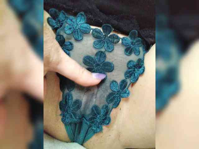 IsXLoves webcam
