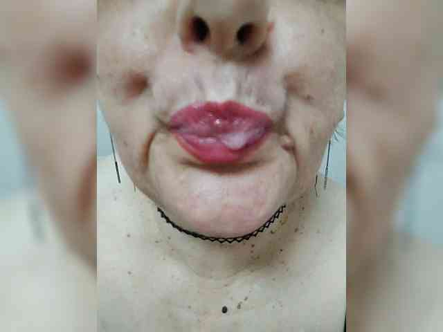 IsXLoves webcam