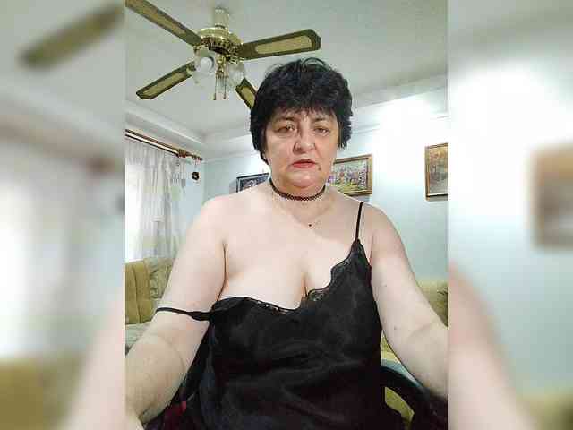 IsXLoves webcam