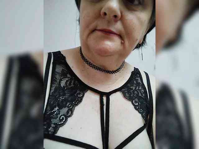 IsXLoves Live Webcam on BongaCams
