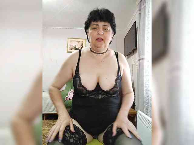 IsXLoves webcam