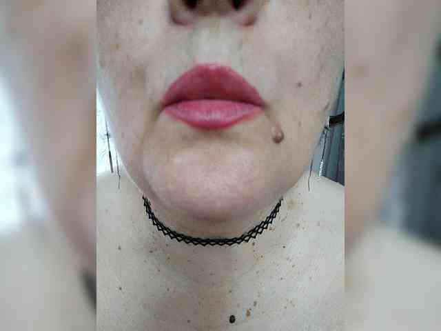 IsXLoves webcam