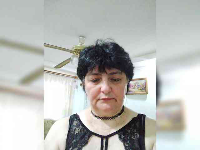 IsXLoves webcam