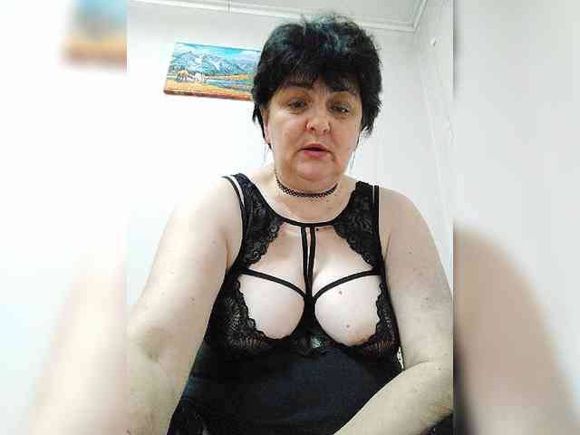 IsXLoves webcam