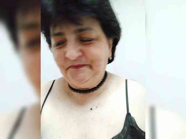 IsXLoves webcam