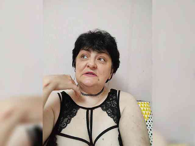 IsXLoves webcam