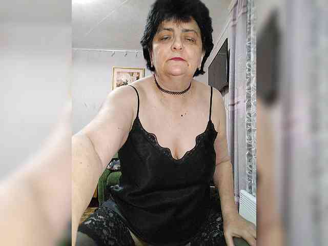 IsXLoves webcam