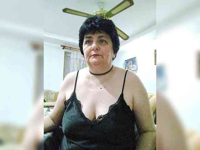 IsXLoves webcam