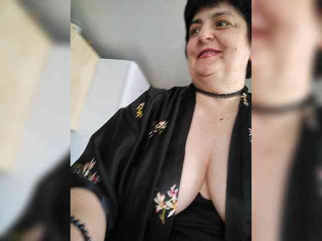 IsXLoves webcam