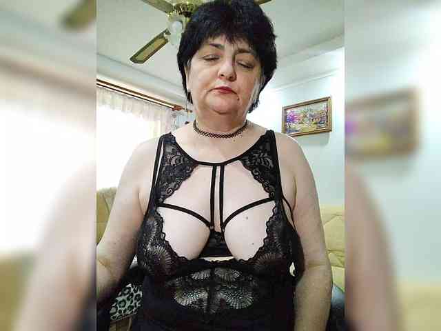 IsXLoves webcam