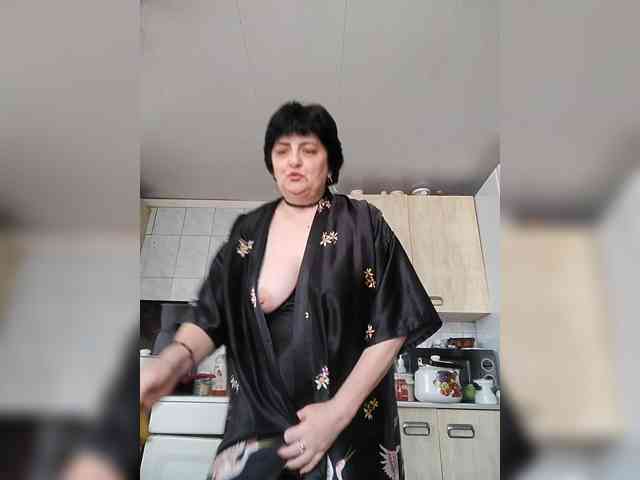 IsXLoves webcam