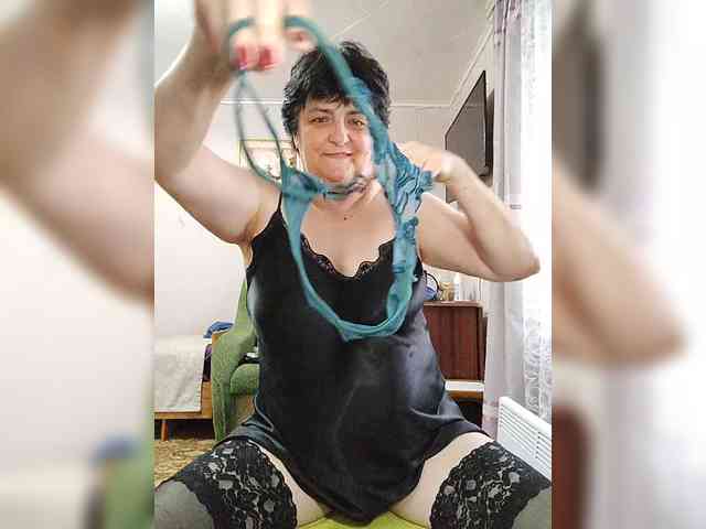 IsXLoves webcam