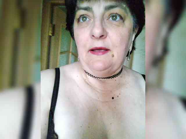 IsXLoves webcam