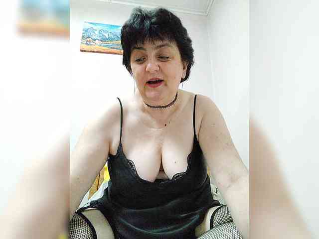 IsXLoves webcam