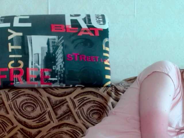 aliiicestone live cam on BongaCams