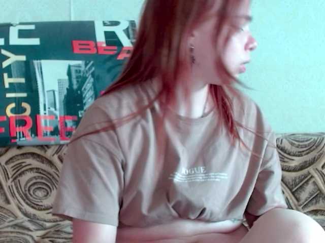 aliiicestone live cam on BongaCams