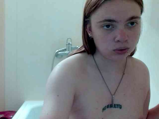aliiicestone webcam