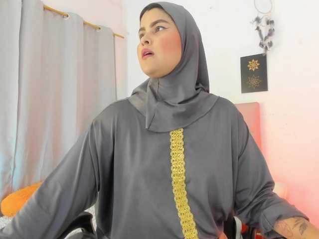AishaAmin live cam on BongaCams