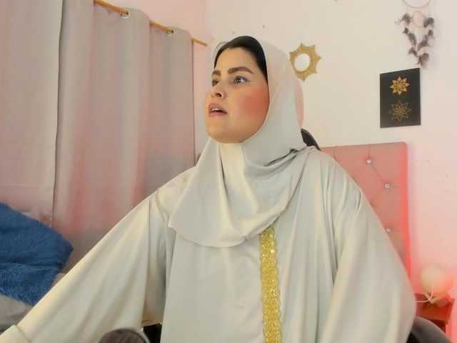 AishaAmin live cam on BongaCams