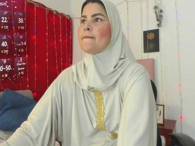 AishaAmin live cam on BongaCams