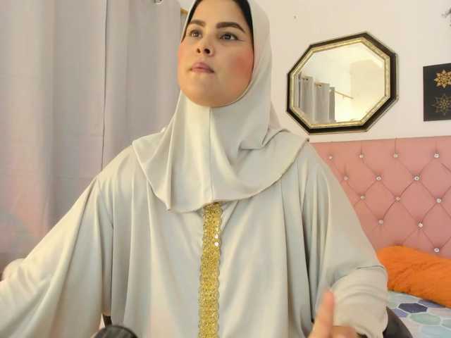 AishaAmin live webcam show