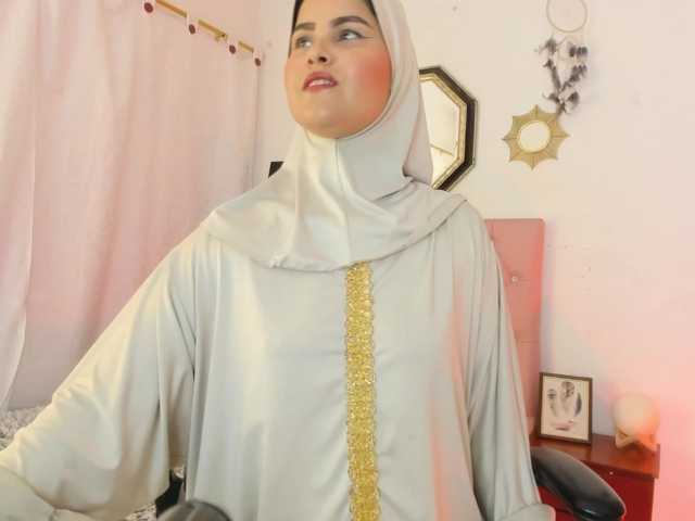 AishaAmin live cam on BongaCams