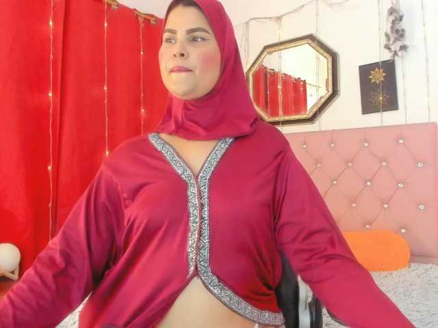 AishaAmin live cam on BongaCams