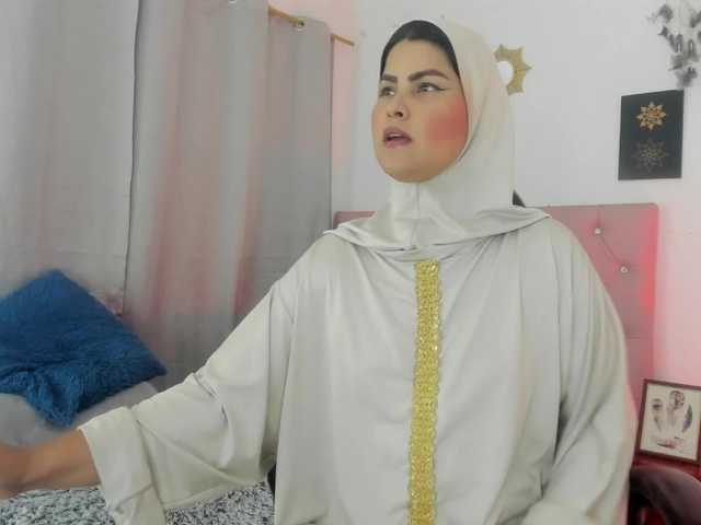 AishaAmin live cam on BongaCams