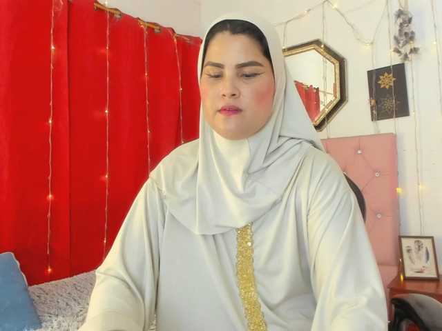 AishaAmin live cam preview