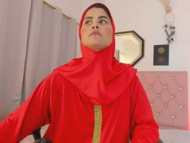 AishaAmin live cam on BongaCams