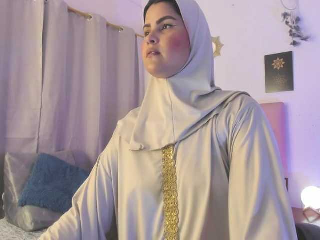 AishaAmin live cam on BongaCams