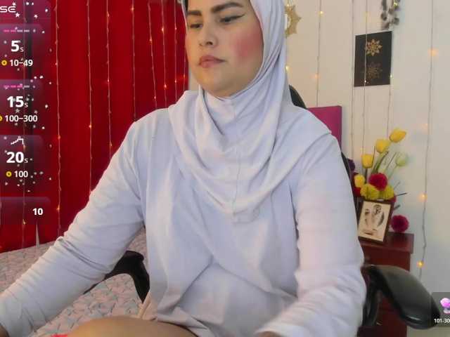 AishaAmin's BongaCams show and profile