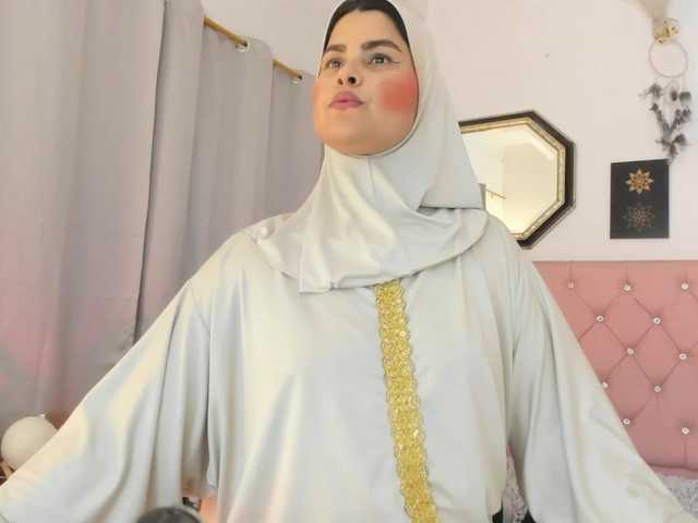 AishaAmin live webcam show
