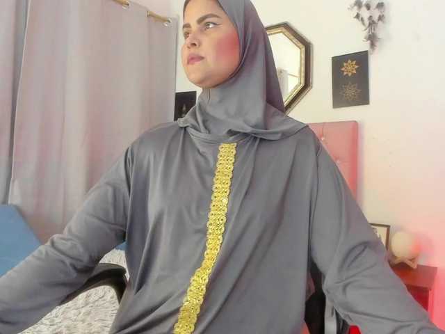 AishaAmin live cam on BongaCams