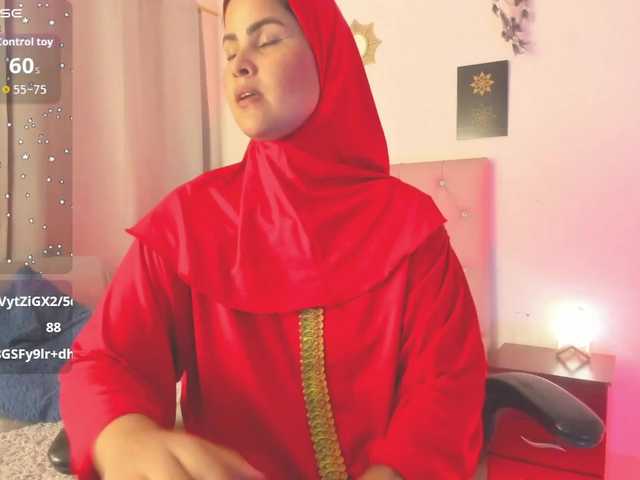 AishaAmin live cam